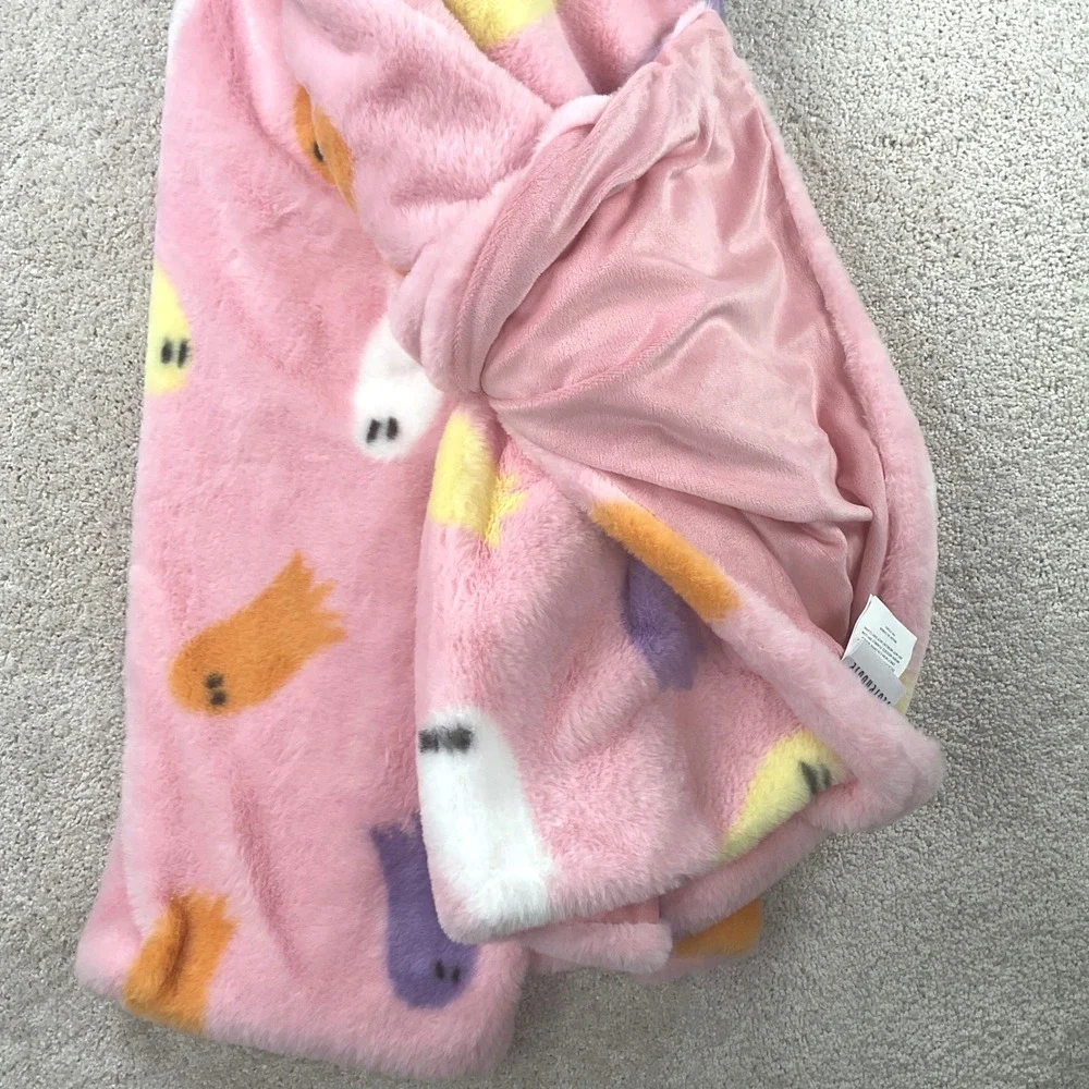 Storehouse‎ Seasonal Pink Ghost Faux Fur Throw Blanket Halloween 50x70 Pastel